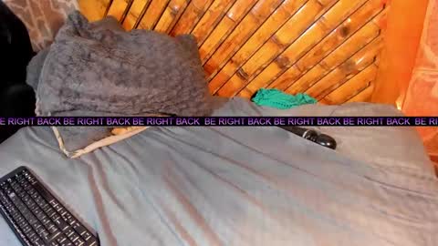 Mariana online show from 01.03.25