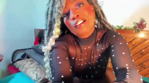 Mariana online show from 01.10.25