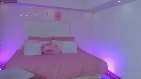 Snapshot of scarlett_dreamss7 chatting on 11.02.25 Scarlett online show from 11.02.25