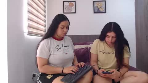 Snapshot of scarlett_evance chatting on 02.11.26 Scarlett and Jazmin online show from 02.11.26
