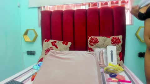 Snapshot of scarlett_fox20 chatting on 05.16.26 scarlett_fox20 online show from 05.16.26