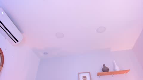 Scarlett Morgan online show from 02.04.25