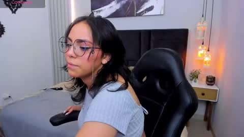 Snapshot of scarlett_musik chatting on 02.22.26 Scarllett online show from 02.22.26