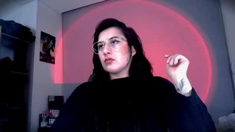 Snapshot of scarlett_sen chatting on 05.12.26 Mistress Scarlett online show from 05.12.26