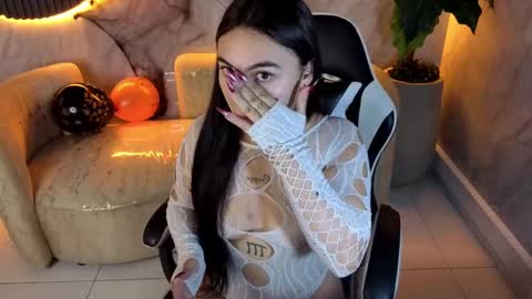 Scarlett online show from 10.13.25