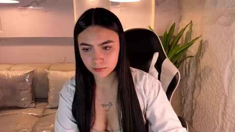 Scarlett online show from 12.20.25