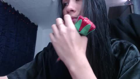 Snapshot of scarlett_vonrose chatting on 01.08.26 Scarlett Von Rose online show from 01.08.26