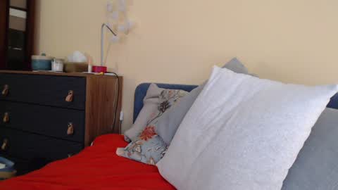 Scarlett online show from 01.04.25