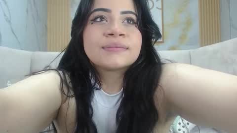 Snapshot of scarlettt_s chatting on 10.23.25 Scarlett online show from 10.23.25