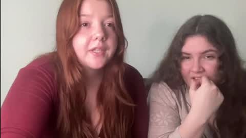 Snapshot of scarletttsinner chatting on 10.17.25 scarletttsinner online show from 10.17.25