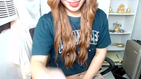 Snapshot of scarletxxxx chatting on 01.04.25 Queen Scarlet online show from 01.04.25