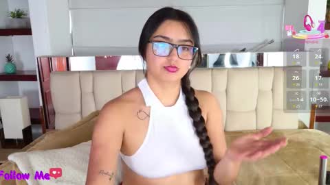 Snapshot of scarlleth_1 chatting on 09.27.25 scarllet online show from 09.27.25