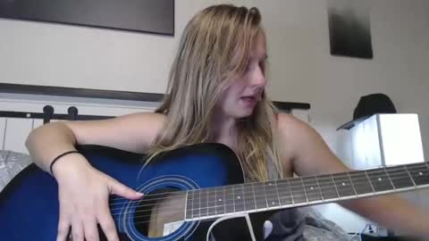Snapshot of scartit chatting on 06.20.26 ScarTit Bernhard online show from 06.20.26