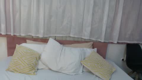 SCARLET online show from 01.05.26