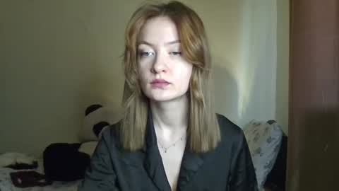 Snapshot of scented_elsa chatting on 03.11.26 Elsa online show from 03.11.26
