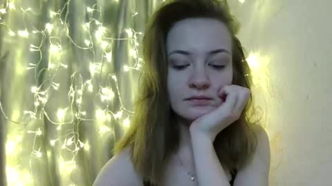 Snapshot of scented_elsa chatting on 03.18.26 Elsa online show from 03.18.26
