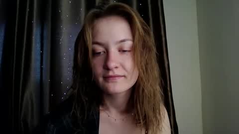 Snapshot of scented_elsa chatting on 04.22.26 Elsa online show from 04.22.26
