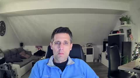 Dildomen online show from 12.18.25