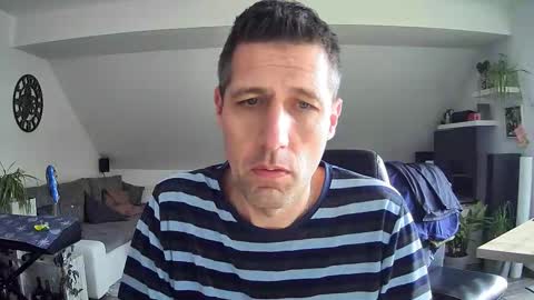 Snapshot of schnuckigeil chatting on 02.04.26 Dildomen online show from 02.04.26