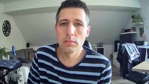 Snapshot of schnuckigeil chatting on 02.05.26 Dildomen online show from 02.05.26