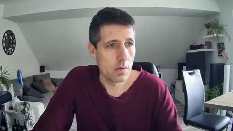 Snapshot of schnuckigeil chatting on 02.19.26 Dildomen online show from 02.19.26