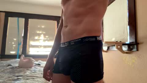 schooldayz online show from 10.18.25