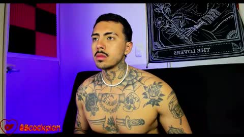 Alejandro help me to reach 200 thumps up online show from 10.13.25