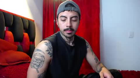 Alejandro help me to reach 200 thumps up online show from 04.11.26