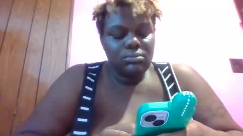 Snapshot of scorpiobama chatting on 10.29.25 scorpiobama online show from 10.29.25