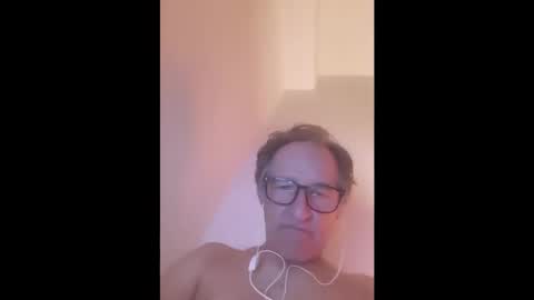 Snapshot of scotchwhieskie chatting on 06.07.26 scotchwhieskie online show from 06.07.26