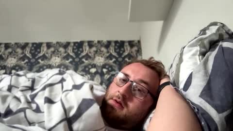 StraightScouse online show from 10.12.25