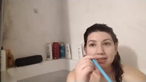 Snapshot of scumbagsmith chatting on 12.25.24 Danni online show from 12.25.24