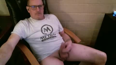 Snapshot of sdh69 chatting on 02.04.25 eating pussy sucking dick online show from 02.04.25