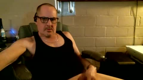 Snapshot of sdh69 chatting on 01.13.26 eating pussy sucking dick online show from 01.13.26