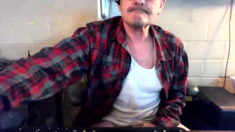 Snapshot of sdh69 chatting on 01.31.26 eating pussy sucking dick online show from 01.31.26