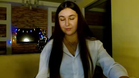 Elizabeth  online show from 12.15.25