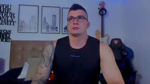 Snapshot of sean_carrera69 chatting on 11.19.25 Sean Carrera online show from 11.19.25