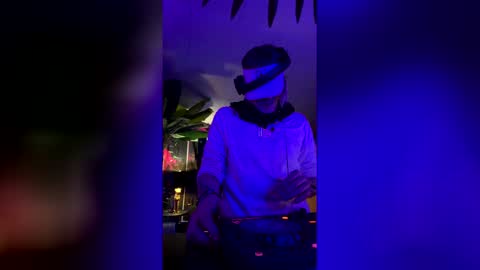 seanplushouse online show from 02.28.26