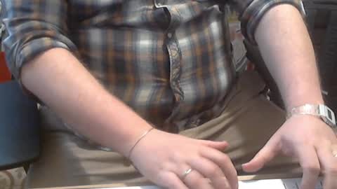 Snapshot of seathrough chatting on 03.06.26 Falco J online show from 03.06.26