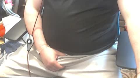 Snapshot of seathrough chatting on 04.10.26 Falco J online show from 04.10.26