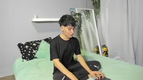 Snapshot of sebas_rosse chatting on 06.09.26 sebastian online show from 06.09.26