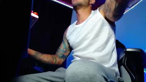 Snapshot of sebastian_025 chatting on 01.18.26 Sebastian online show from 01.18.26