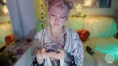 secret_bloom online show from 02.18.26