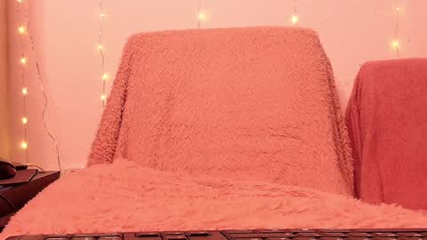 Anni online show from 12.22.24