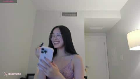 Snapshot of secretgirlfriendxo chatting on 02.04.25 Angela online show from 02.04.25