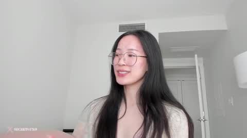Snapshot of secretgirlfriendxo chatting on 03.05.25 Angela online show from 03.05.25
