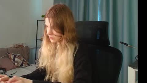 Snapshot of secrettier chatting on 07.15.26 secrettier online show from 07.15.26
