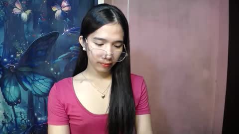 Snapshot of seductive_abia chatting on 10.22.25 JUST CALL ME ABIA online show from 10.22.25