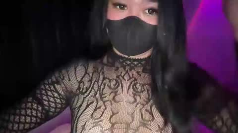 Snapshot of seductive_athenaxx chatting on 12.01.25 Athena online show from 12.01.25