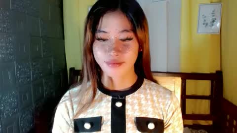 Snapshot of seductive_monicaxxx chatting on 10.13.25 NIK online show from 10.13.25